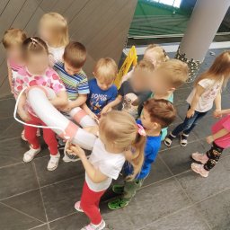 Edukaciją po baseiną!