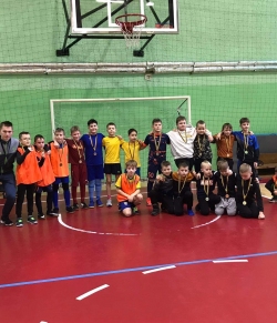 Lietuvos valstybės atkūrimo dieną futbolo treneris Džiugas Raudonius paminėjo salės futbolo turnyru