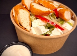 Salotos su vištiena/Salad with chicken (380 kcal)